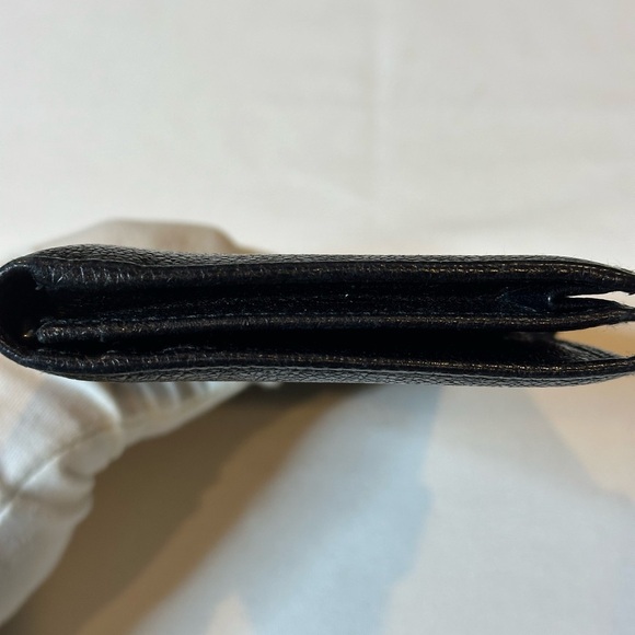 Black Leather Wallet with gold Accent and Minimalist Design pebbled leather - Picture 9 of 15